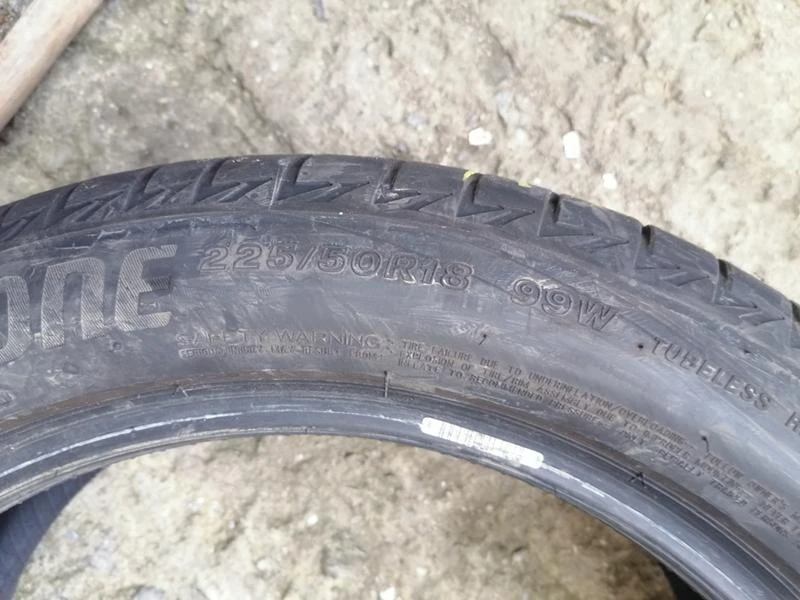 Гуми Летни 225/50R18, снимка 8 - Гуми и джанти - 31187453