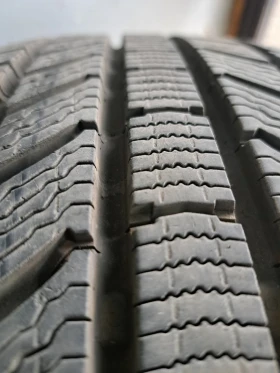      225/45R18