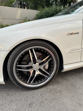 Mercedes-Benz CLK 550 AMG, снимка 12