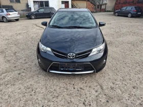 Toyota Auris, снимка 1
