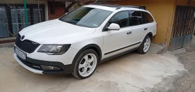 Skoda Superb SCOUT INDIVIDUAL BLACK BADGE, снимка 1