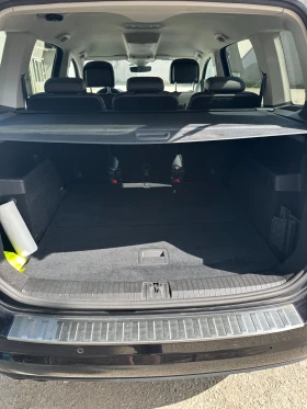 VW Touran 2.0 DSG Highline - 25900 лв. - 38233979 14
