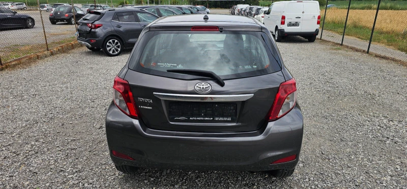 Toyota Yaris 1.4 D-4D Active-90hp, снимка 6 - Автомобили и джипове - 46789779