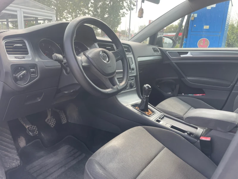 VW Golf 1.6TDI 90HP, снимка 9 - Автомобили и джипове - 47173801