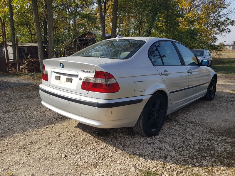 BMW 320, снимка 8 - Автомобили и джипове - 47764668