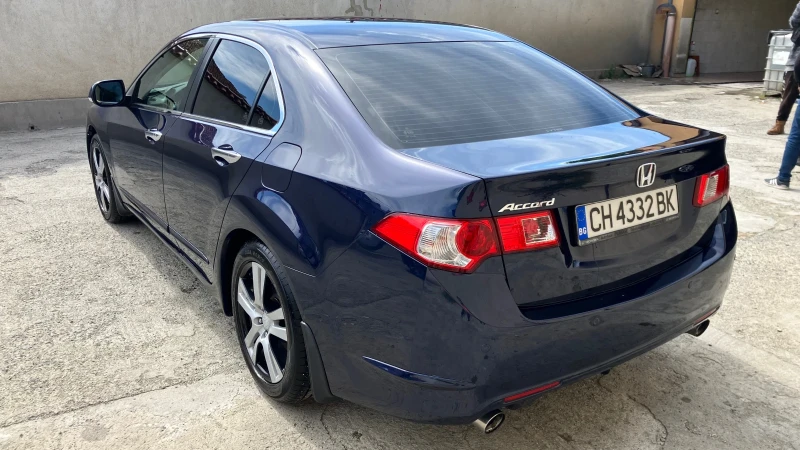 Honda Accord 2.4 i-VTEC, снимка 5 - Автомобили и джипове - 47840769