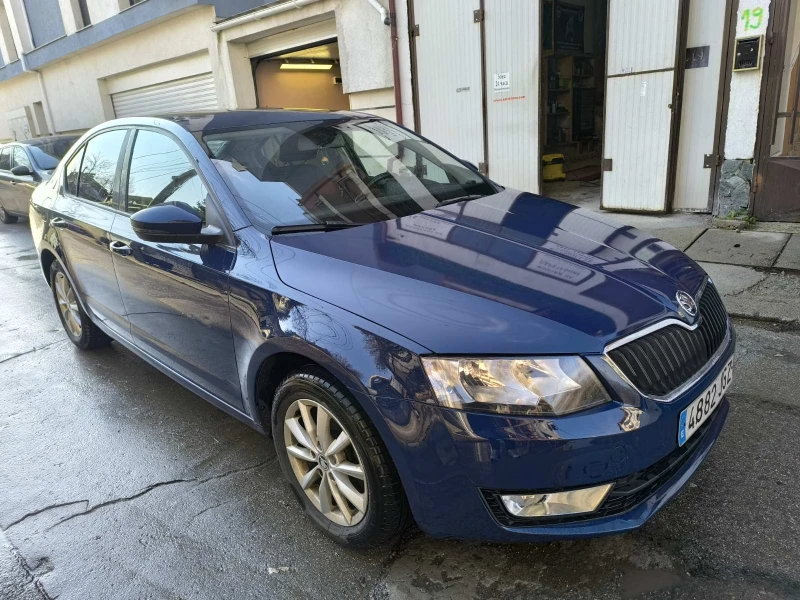 Skoda Octavia 2.0 TDI Ambition, снимка 6 - Автомобили и джипове - 48798834