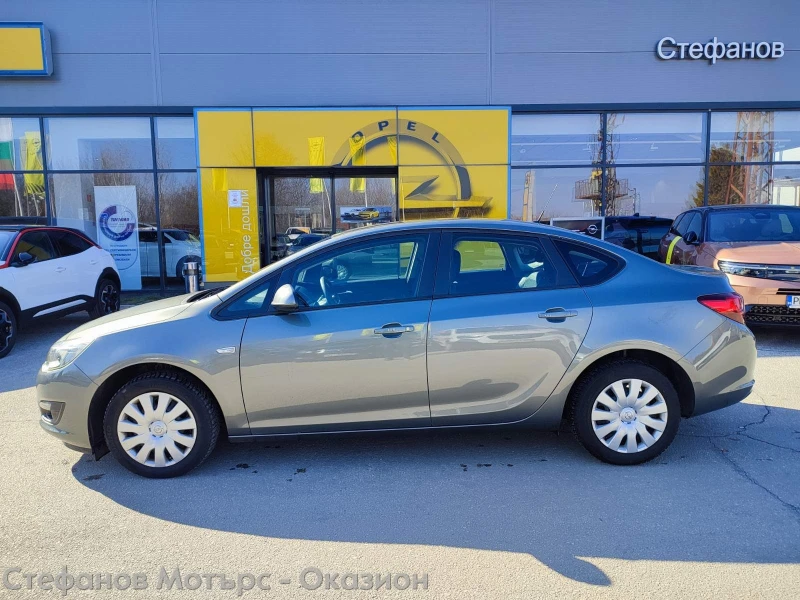 Opel Astra Enjoy 1.4 Turbo (140hp) MT6, снимка 4 - Автомобили и джипове - 49096497