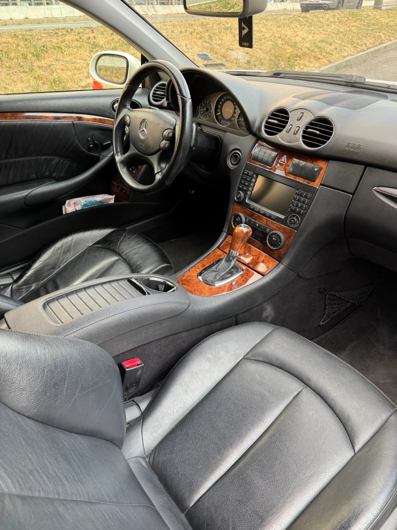 Mercedes-Benz CLK 550 AMG, снимка 6 - Автомобили и джипове - 52220032