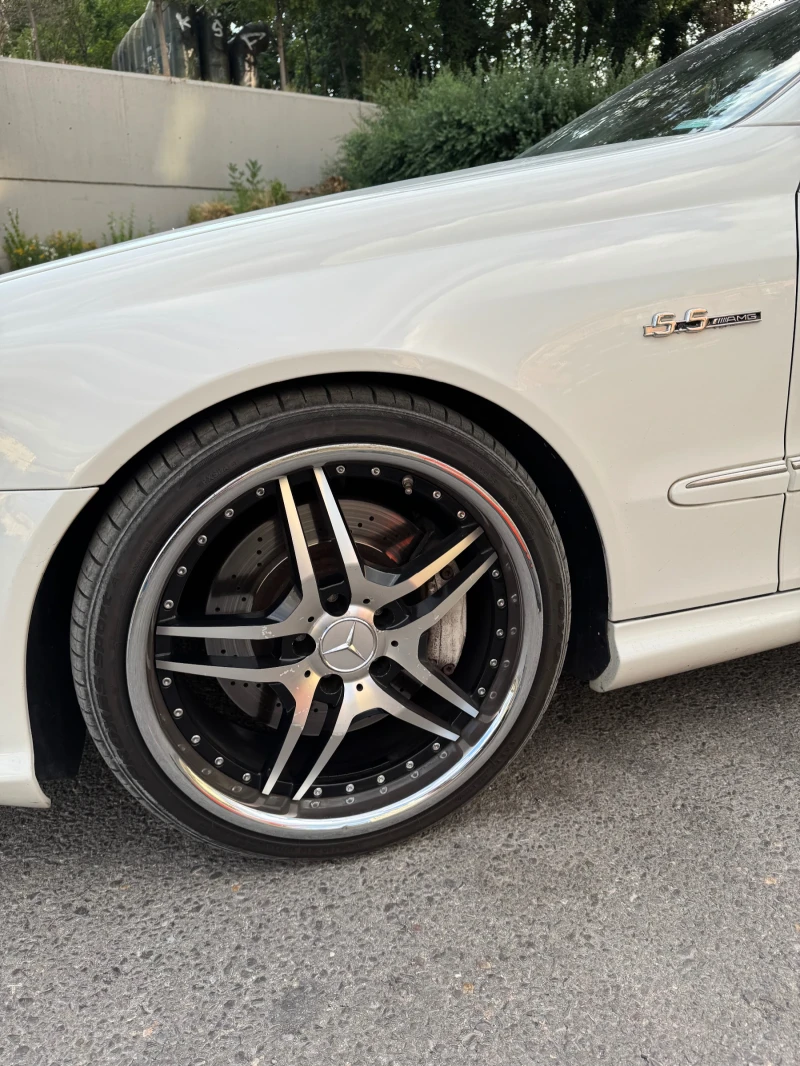 Mercedes-Benz CLK 550 AMG, снимка 12 - Автомобили и джипове - 52220032
