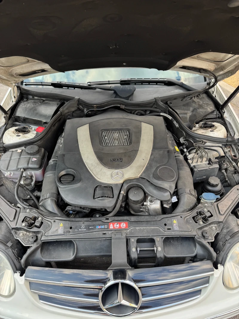 Mercedes-Benz CLK 550 AMG, снимка 11 - Автомобили и джипове - 52220032