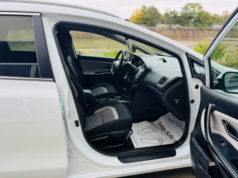 Kia Ceed 1.6i Face Automat, снимка 13 - Автомобили и джипове - 52053473