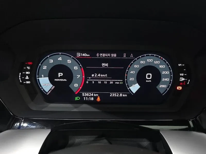 Audi A3 40TFSI PREMIUM, снимка 8 - Автомобили и джипове - 56159704