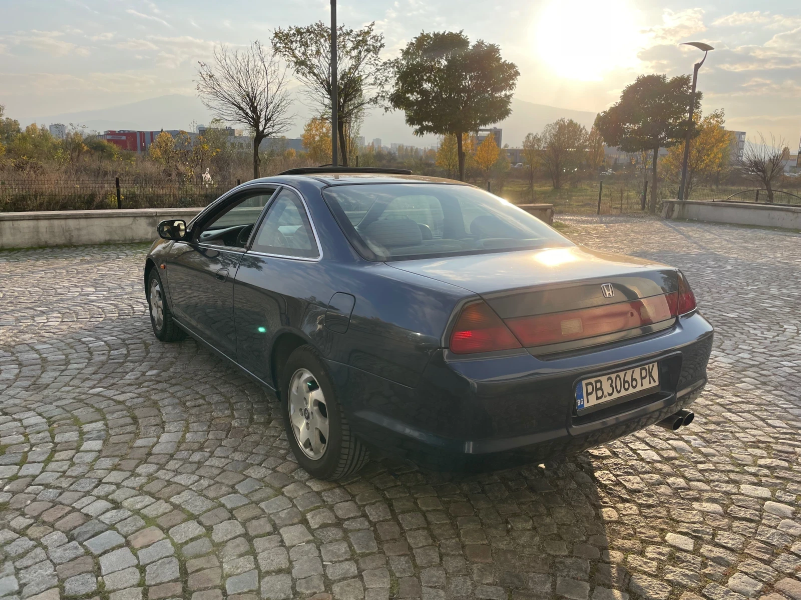 Honda Accord 2.0i  - изображение 2