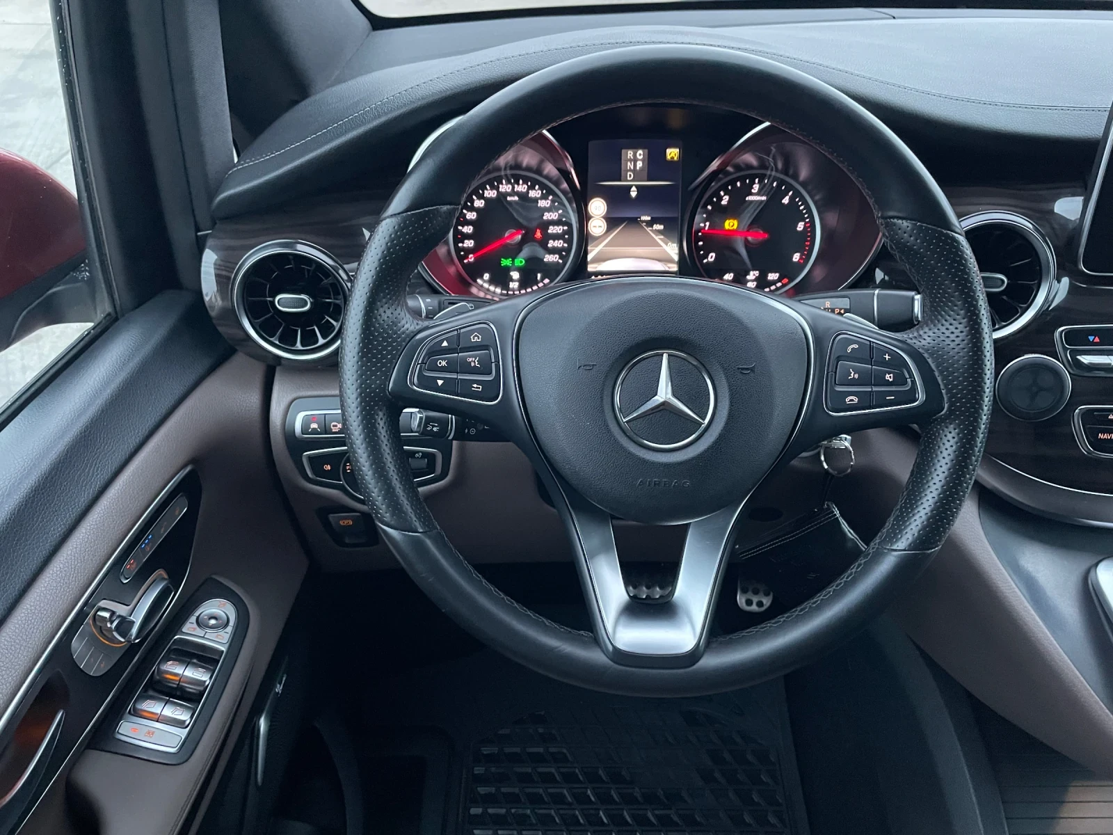 Mercedes-Benz V 300 AMG line 7    | Mobile.bg   12