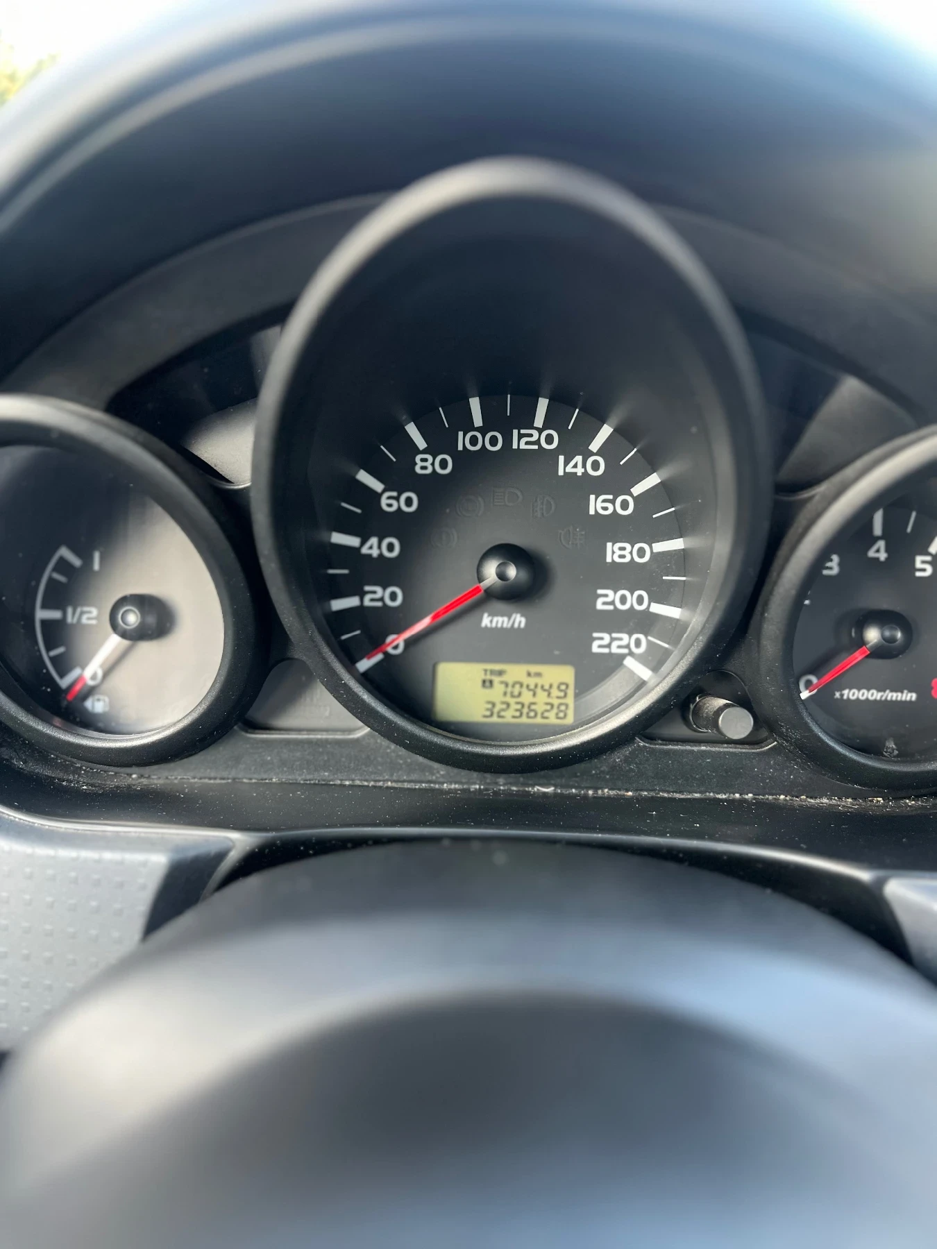 Mitsubishi Colt  - изображение 10