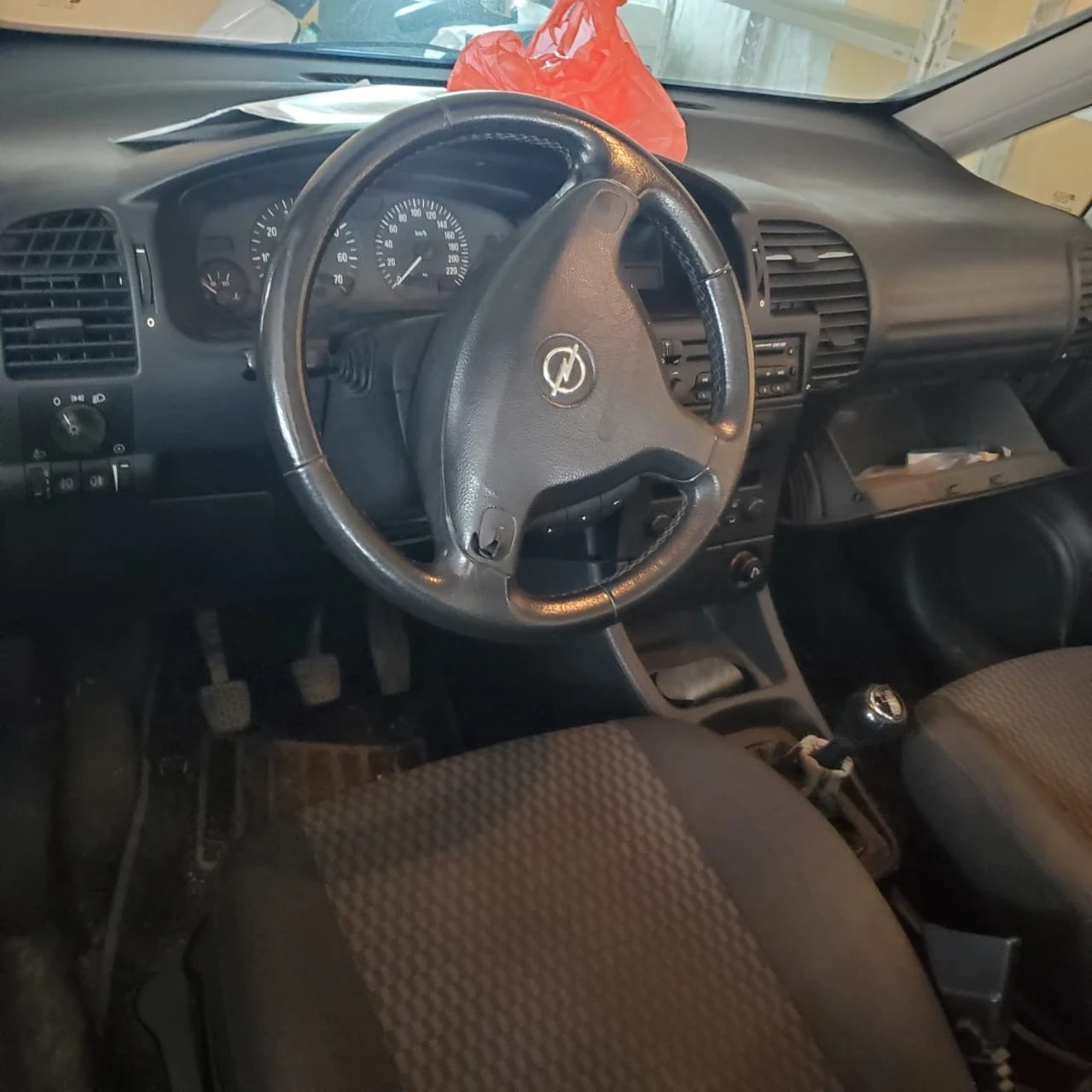 Opel Zafira  - изображение 10