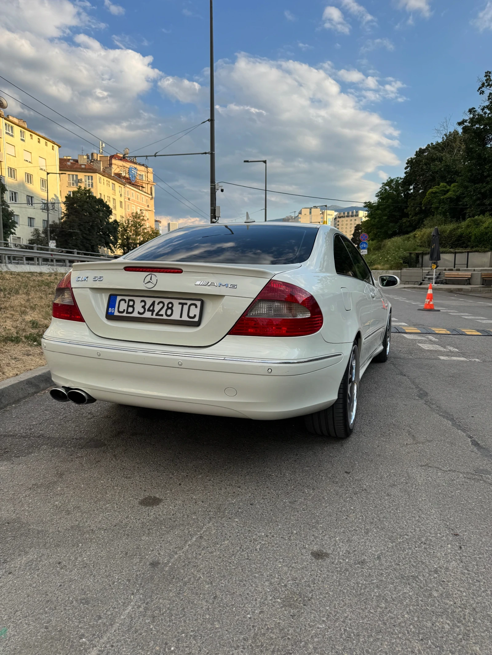 Mercedes-Benz CLK 550 AMG - изображение 3