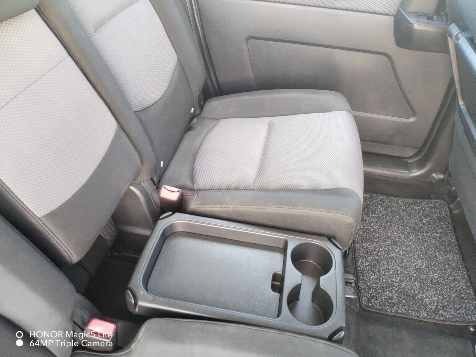 Mazda 5 2.0 147   | Mobile.bg   13