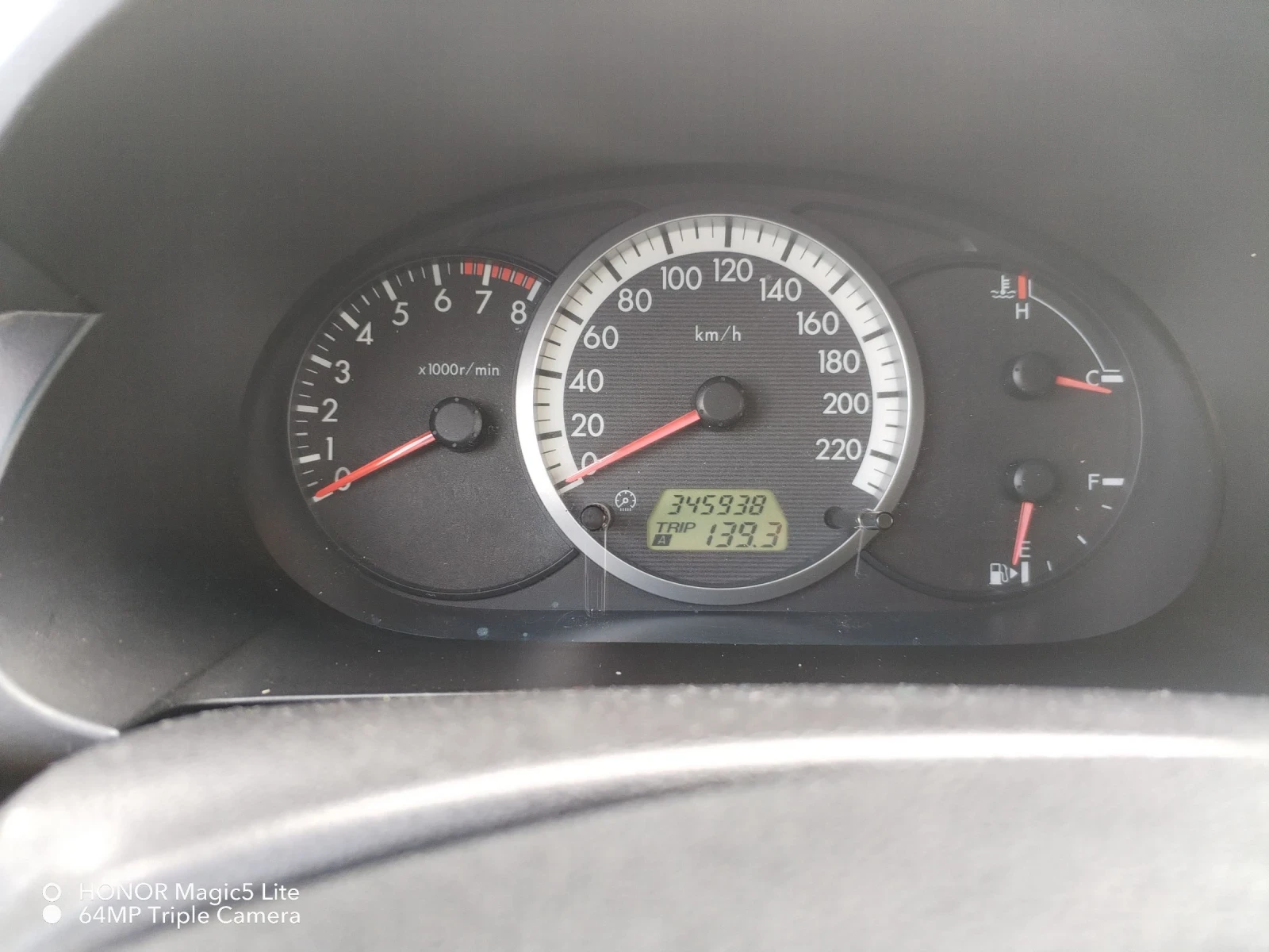 Mazda 5 2.0 147кс газ  - изображение 8