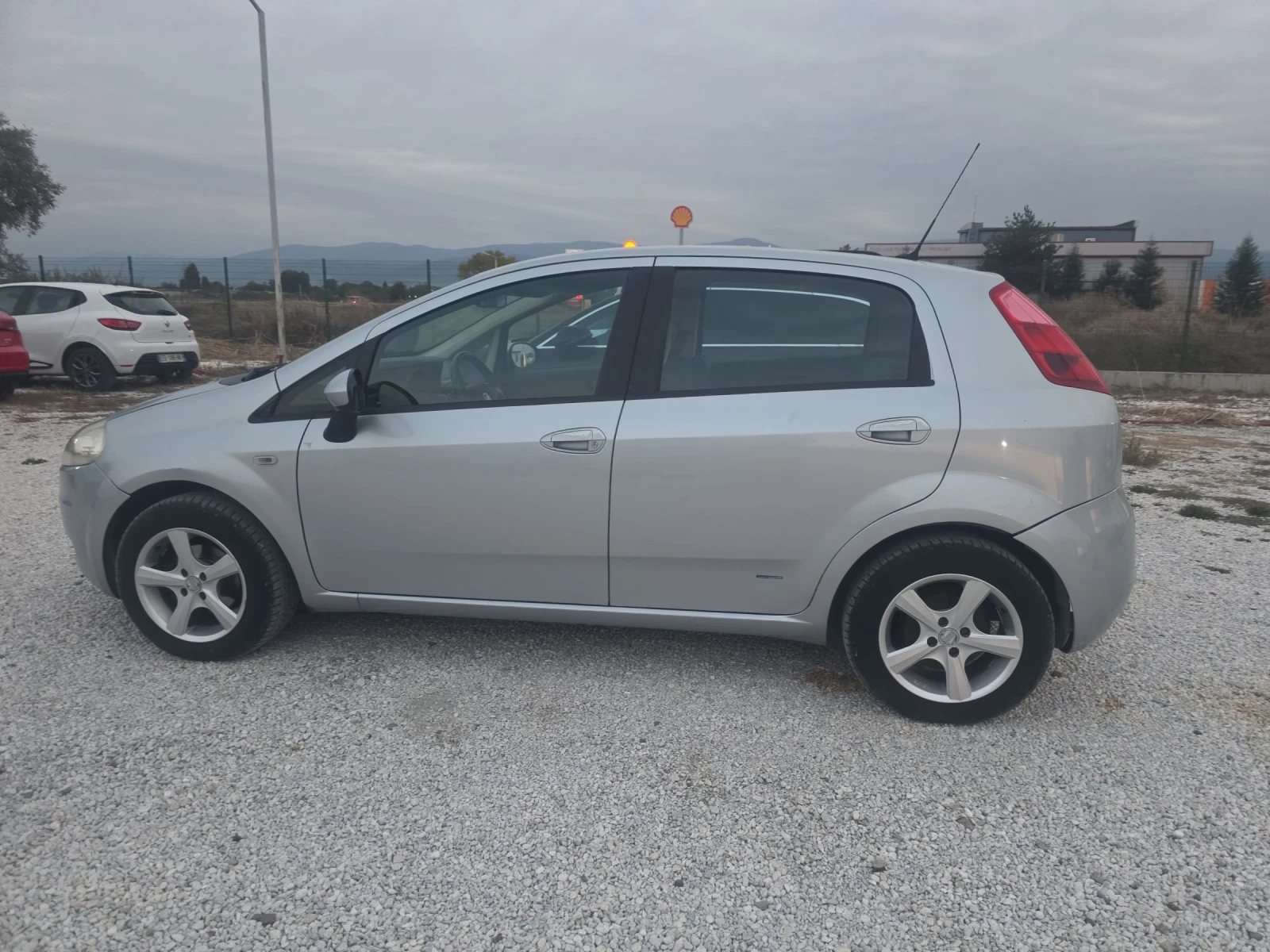 Fiat Punto 1.6АГУ - изображение 6