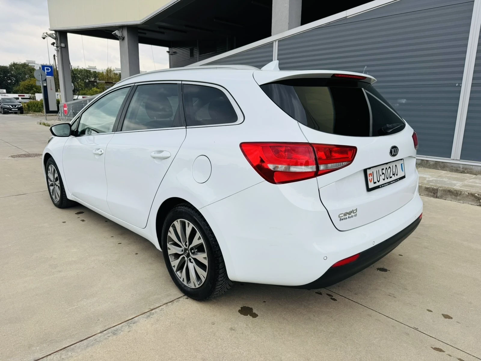 Kia Ceed 1.6i Face Automat - изображение 6