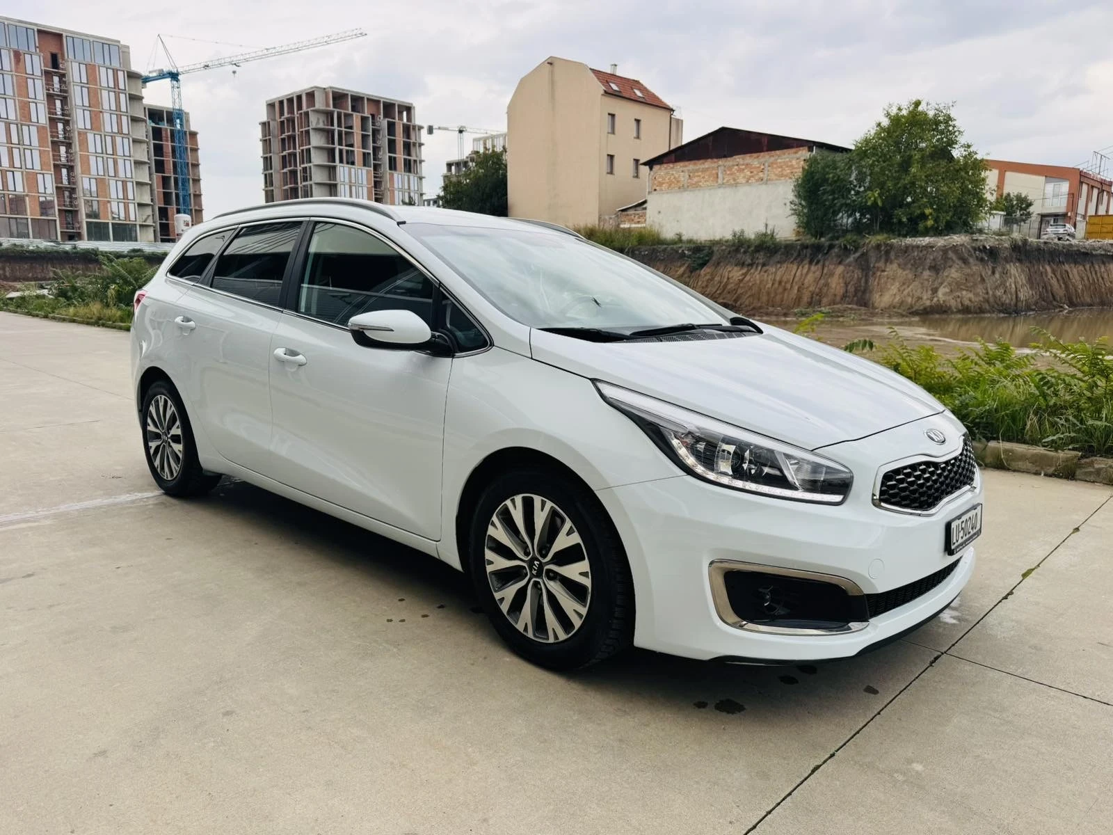Kia Ceed 1.6i Face Automat | Mobile.bg   1