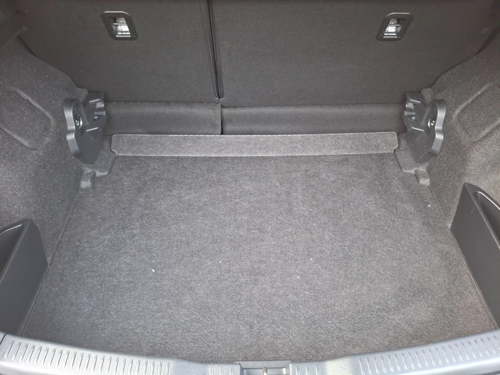 Toyota Auris, снимка 10 - Автомобили и джипове - 54209597