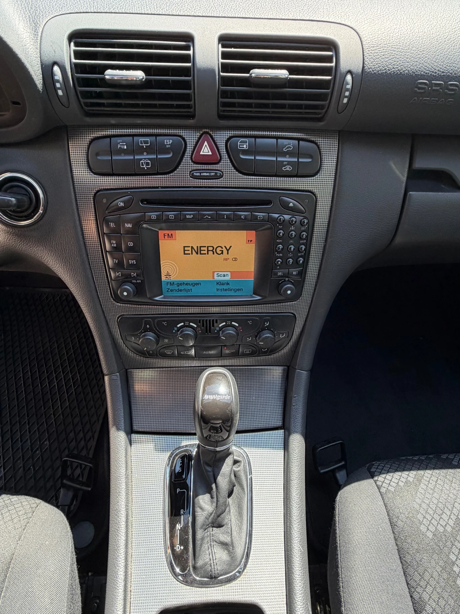 Mercedes-Benz C 200 C 200 CDI, снимка 12 - Автомобили и джипове - 54346008