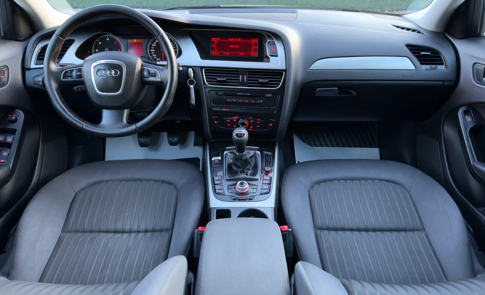 Audi A4 2.0TDi НАВИГАЦИЯ, снимка 10 - Автомобили и джипове - 54585805