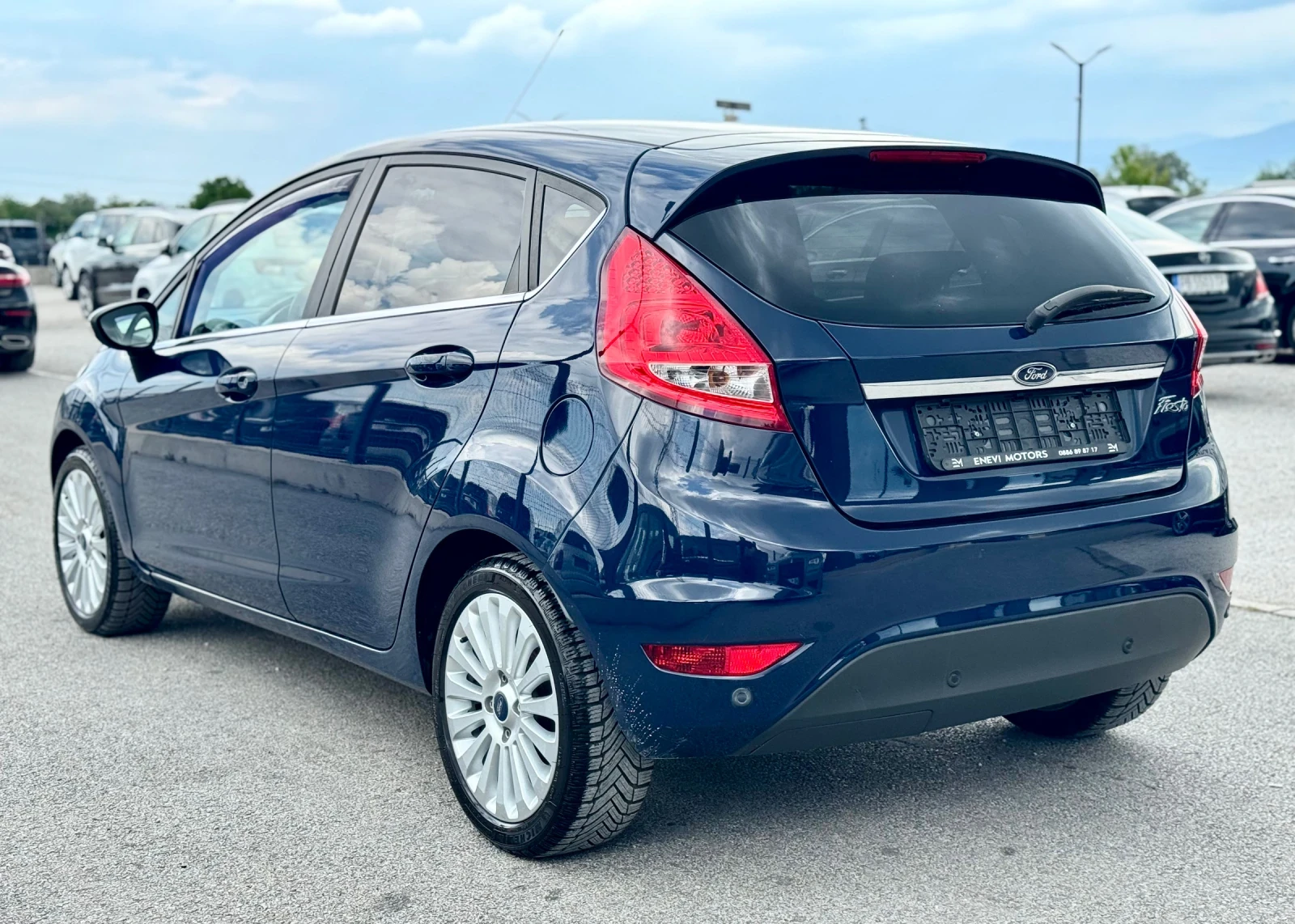 Ford Fiesta 1.3i, снимка 4 - Автомобили и джипове - 54621097