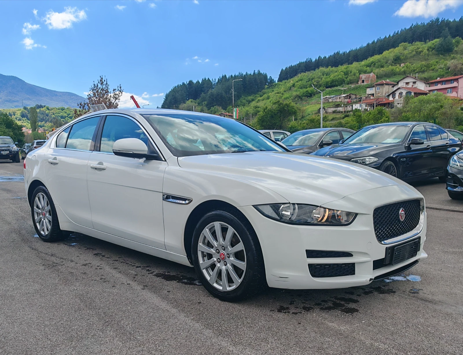 Jaguar XE Xe2.0d, снимка 2 - Автомобили и джипове - 54832199