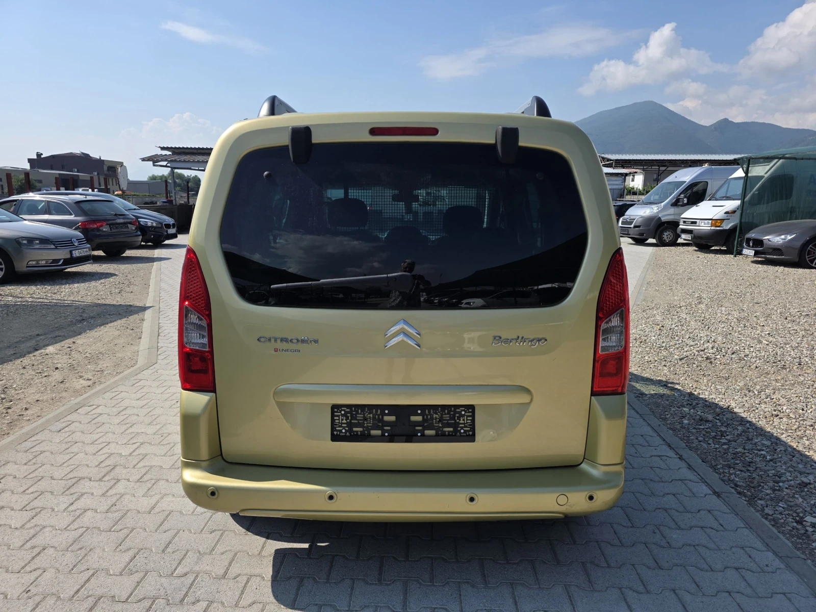 Citroen Berlingo 1.6hdi Multispace Лизинг, снимка 6 - Автомобили и джипове - 55008000