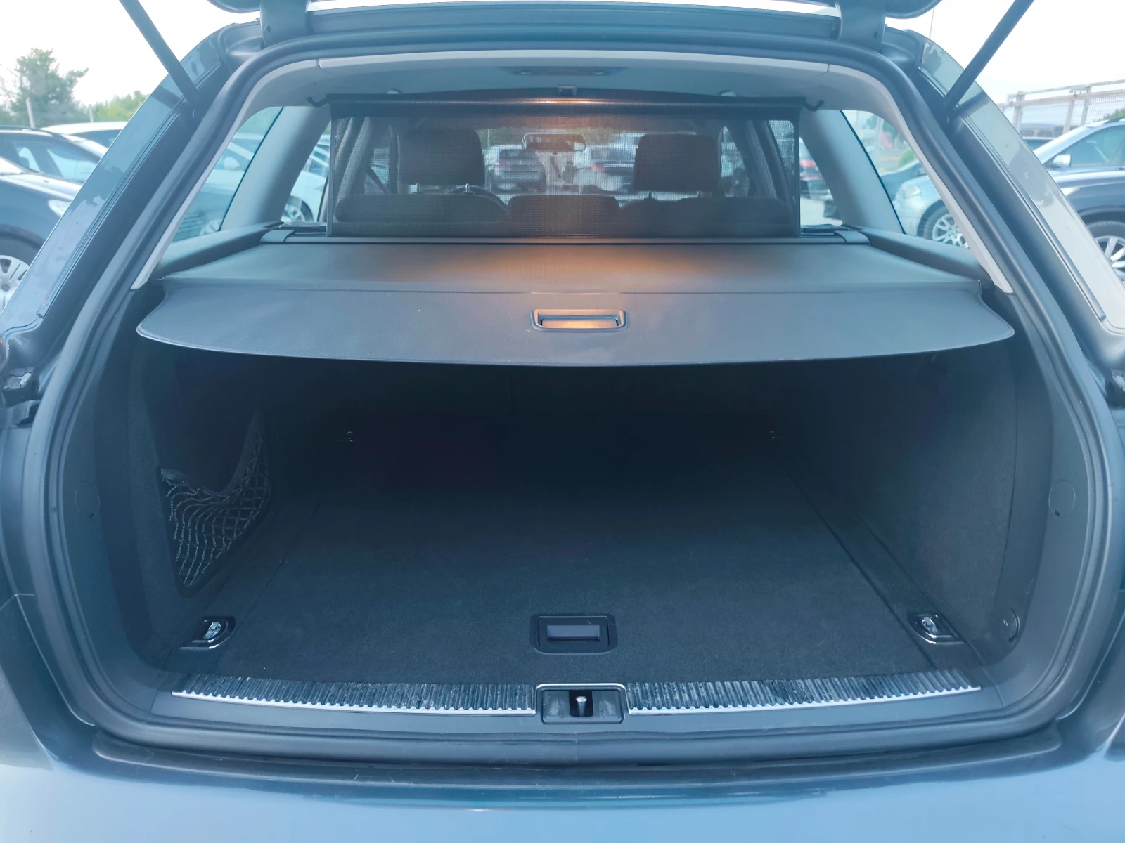 Audi A4 2.0TDI FACE LIFT, снимка 16 - Автомобили и джипове - 55040105