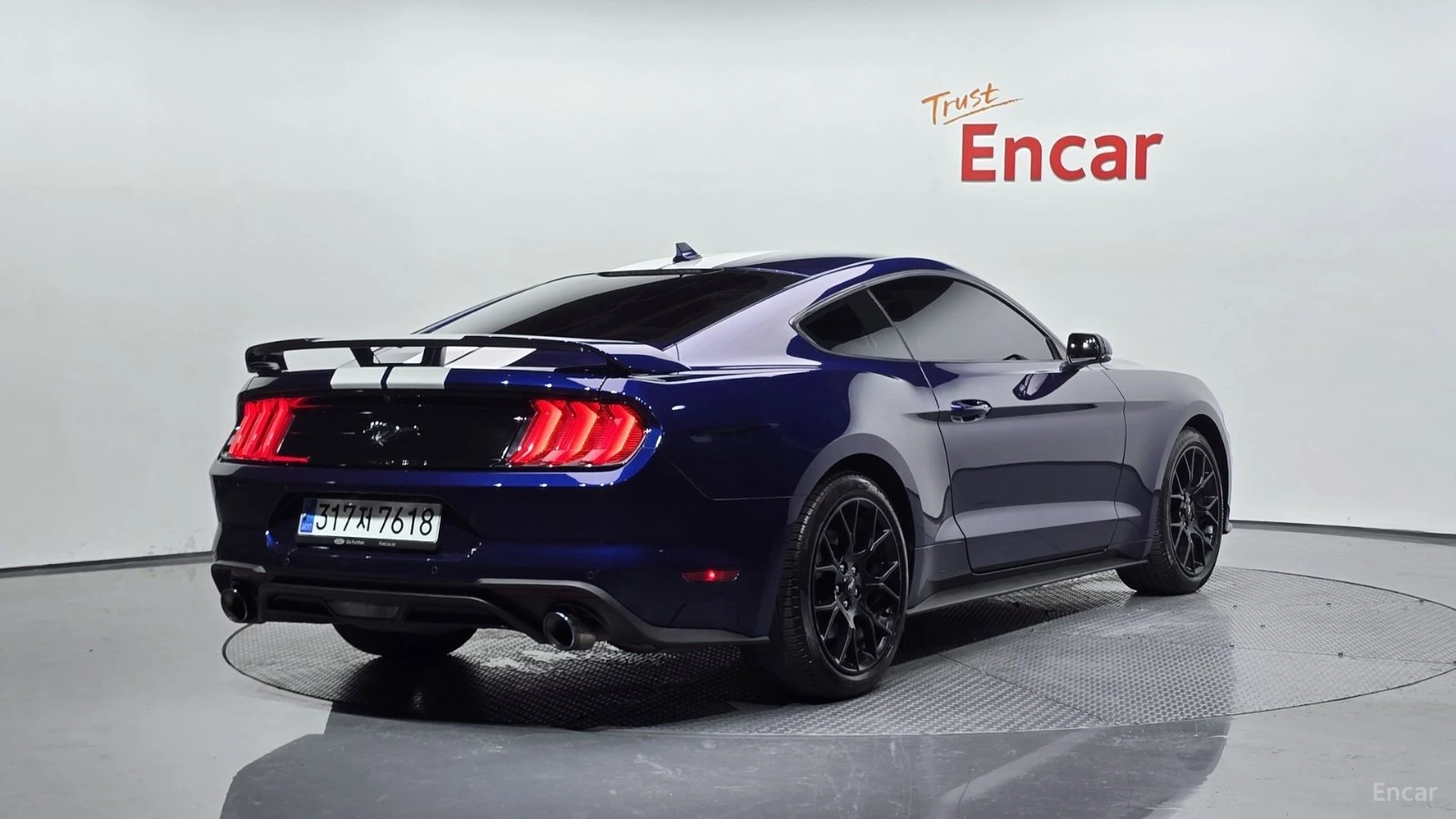 Ford Mustang ECOBOOST* КОЖА* ПОДГРЕВ* НАВИ* ОБДУХВАНЕ* , снимка 2 - Автомобили и джипове - 55422863