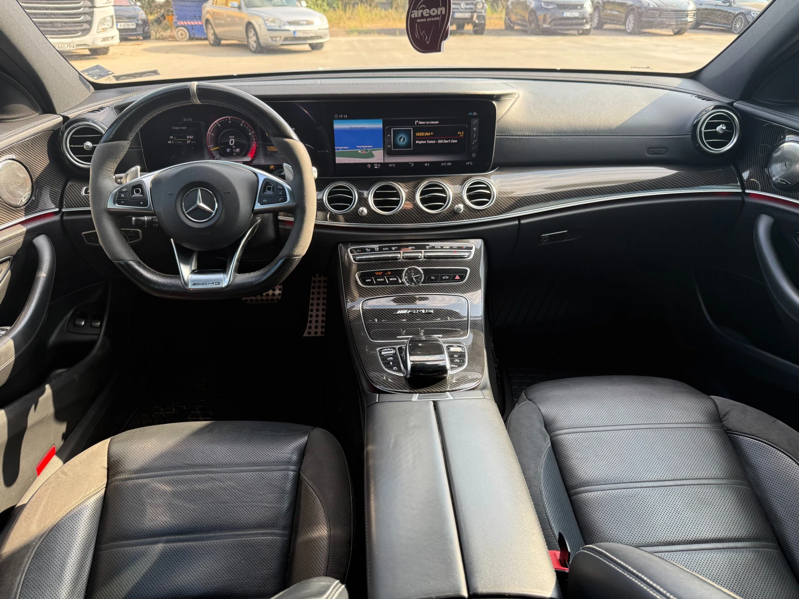 Mercedes-Benz E 43 AMG AMG Line / 9G-TRONIC / Burmester /  , снимка 11 - Автомобили и джипове - 55660266