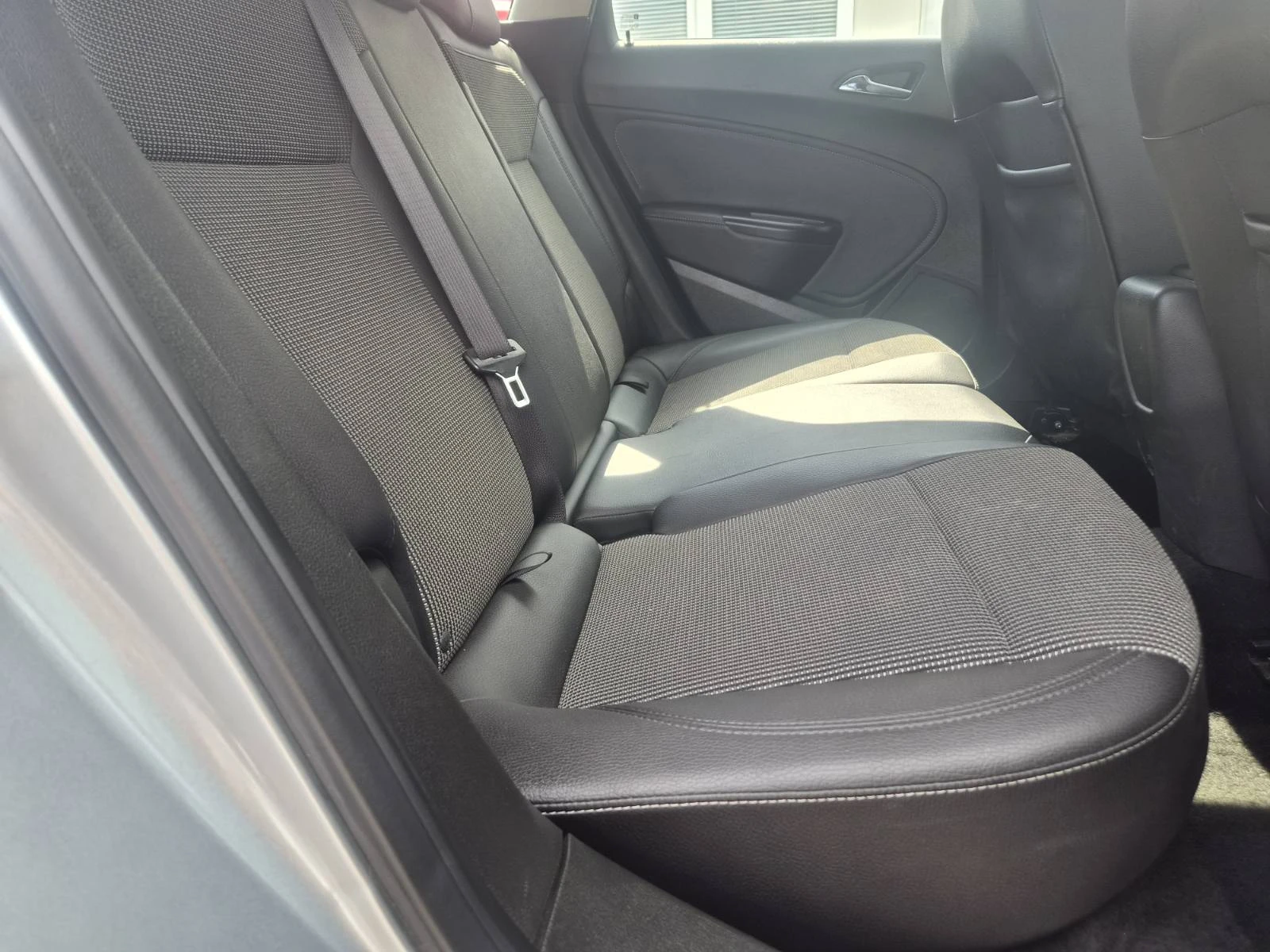 Opel Astra 1.4T-140кс-COSMO-218000км-FACE LIFT-GPL, снимка 13 - Автомобили и джипове - 55802145