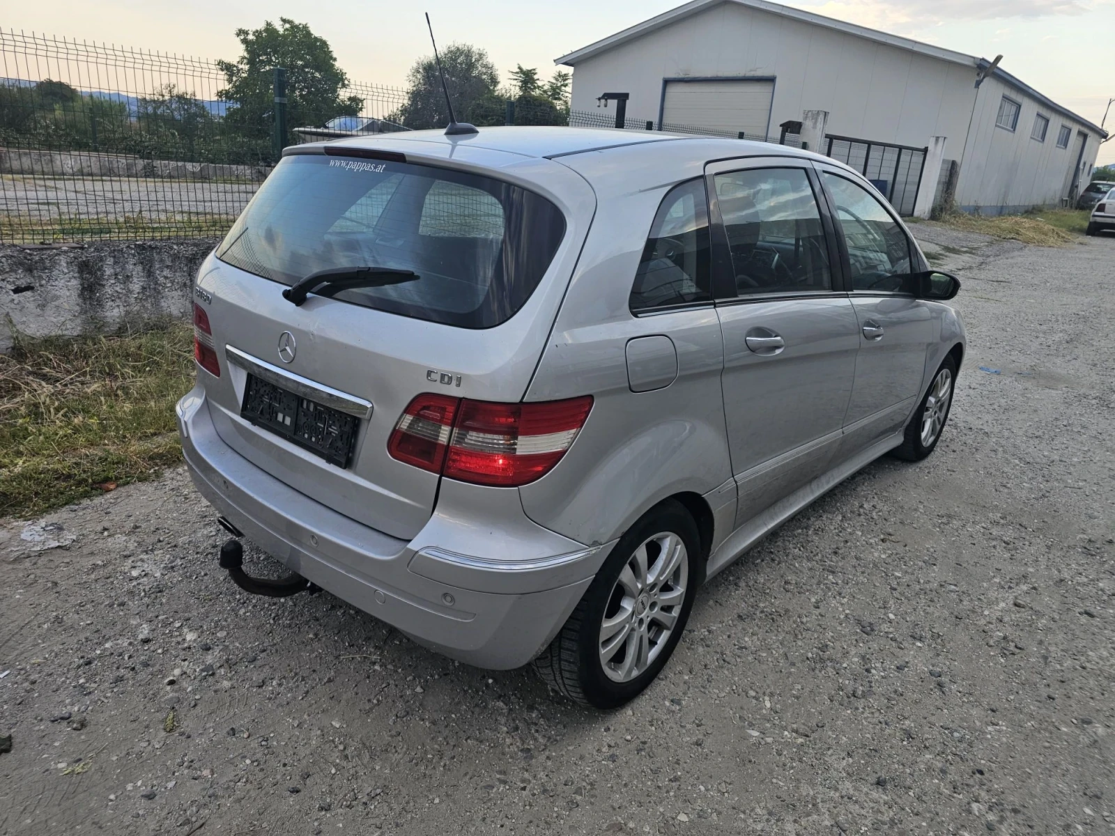 Mercedes-Benz B 180 Cdi, снимка 6 - Автомобили и джипове - 55826348