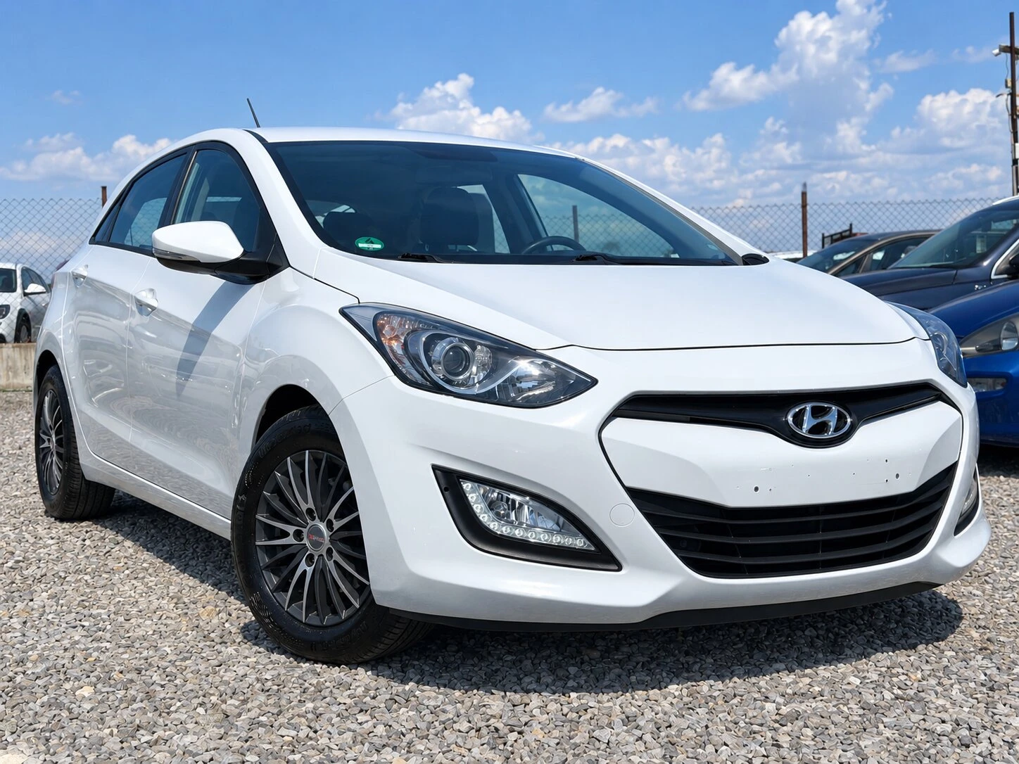 Hyundai I30 1.6CRDi А / Реални КМ / 1 СОБСТВЕНИК / БЕЗ РЪЖДА