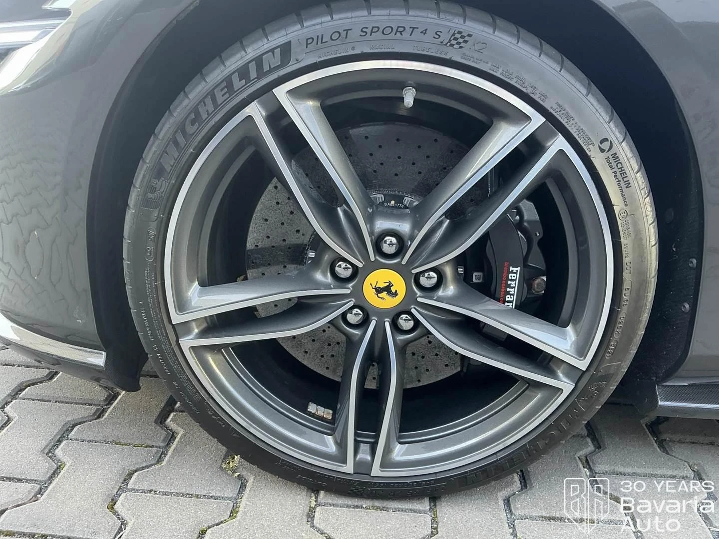 Ferrari Roma FullCarbon JBL , снимка 17 - Автомобили и джипове - 56110277