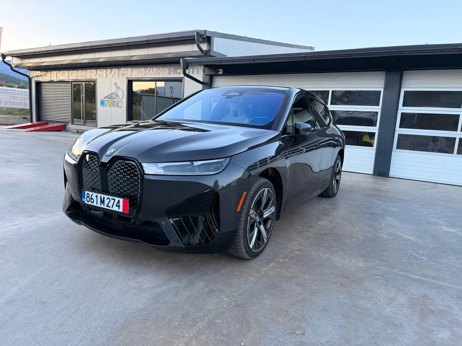 BMW iX