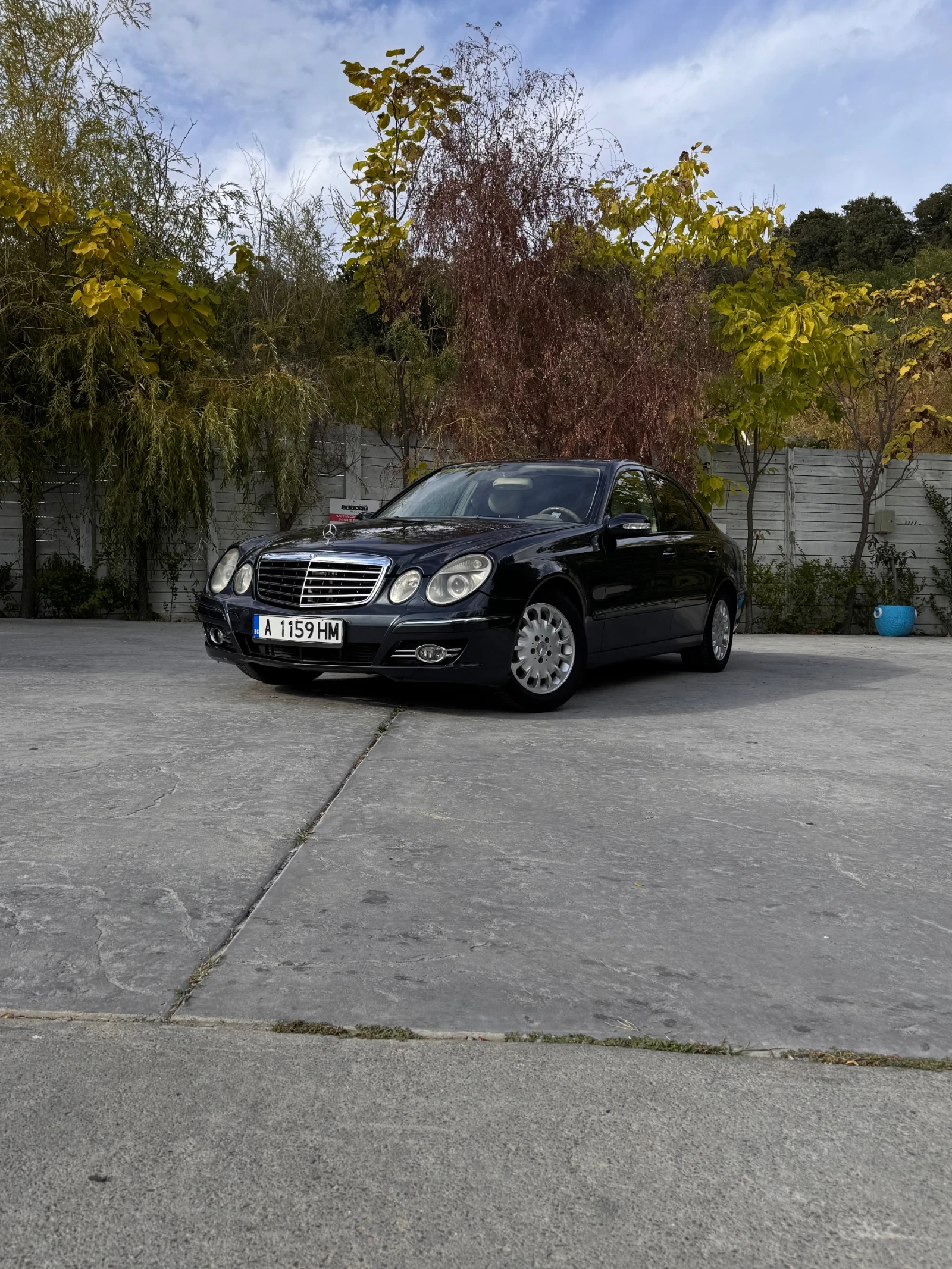 Mercedes-Benz E 280 ELEGANCE, снимка 2 - Автомобили и джипове - 56222197