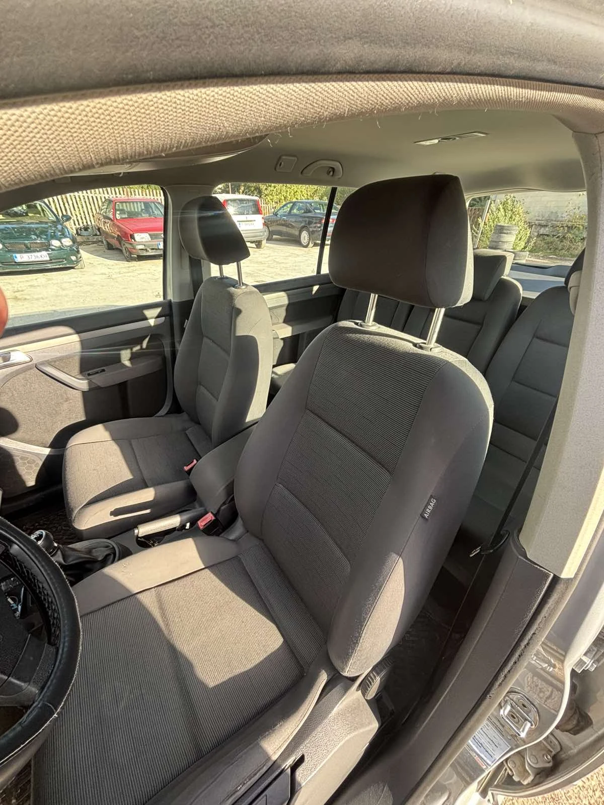 VW Touran, снимка 5 - Автомобили и джипове - 56214540