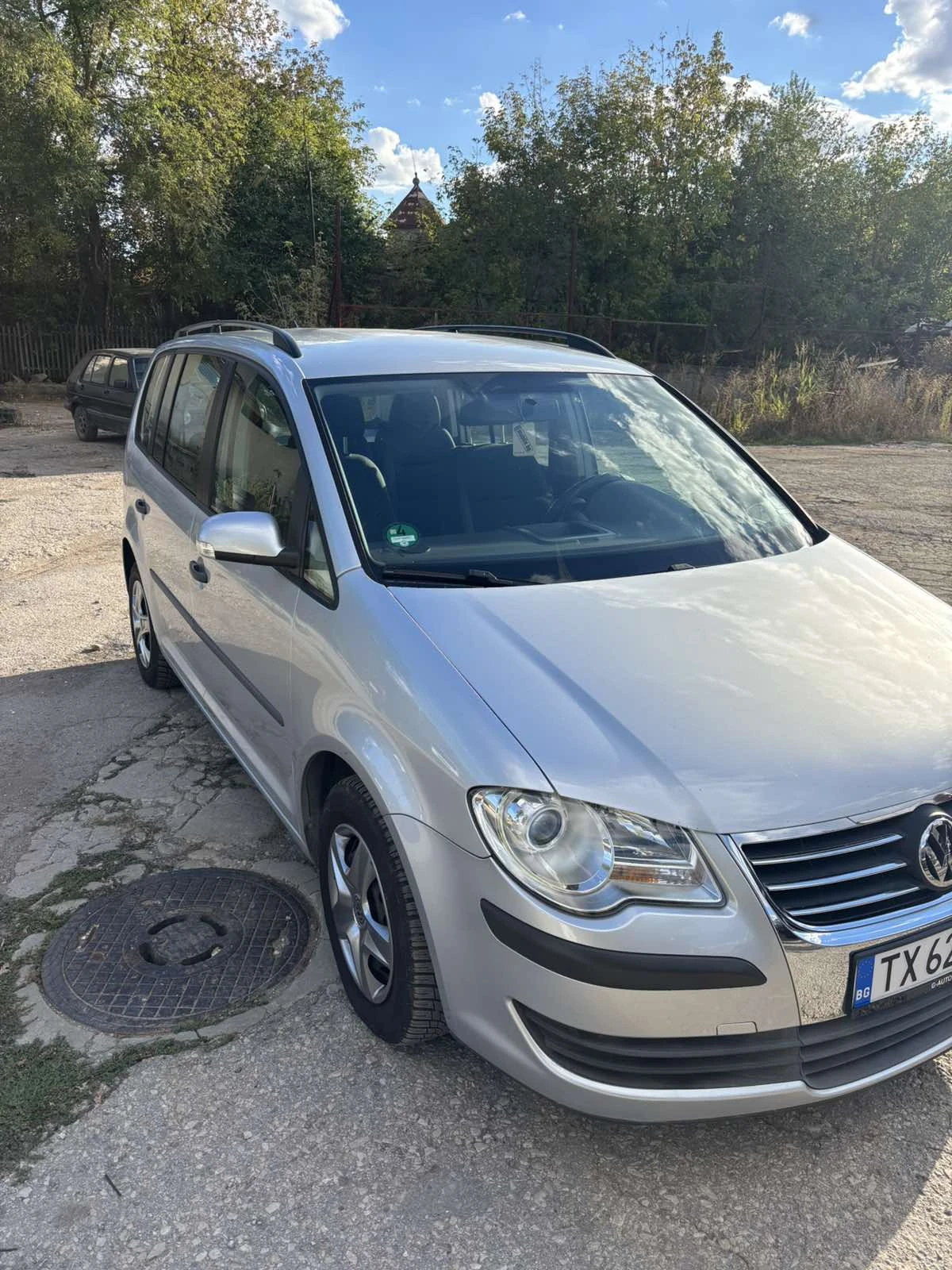VW Touran, снимка 2 - Автомобили и джипове - 56214540