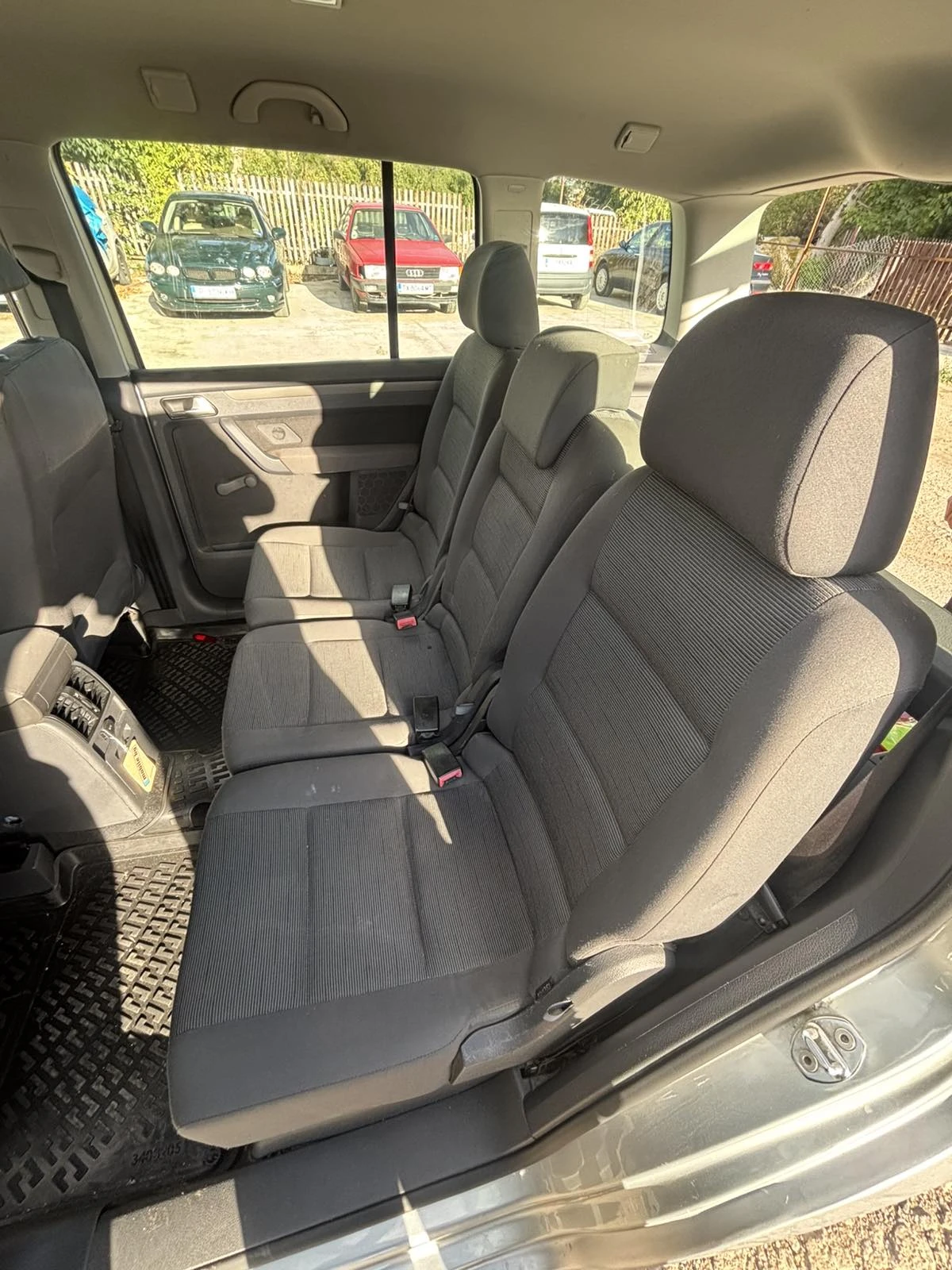 VW Touran, снимка 7 - Автомобили и джипове - 56214540