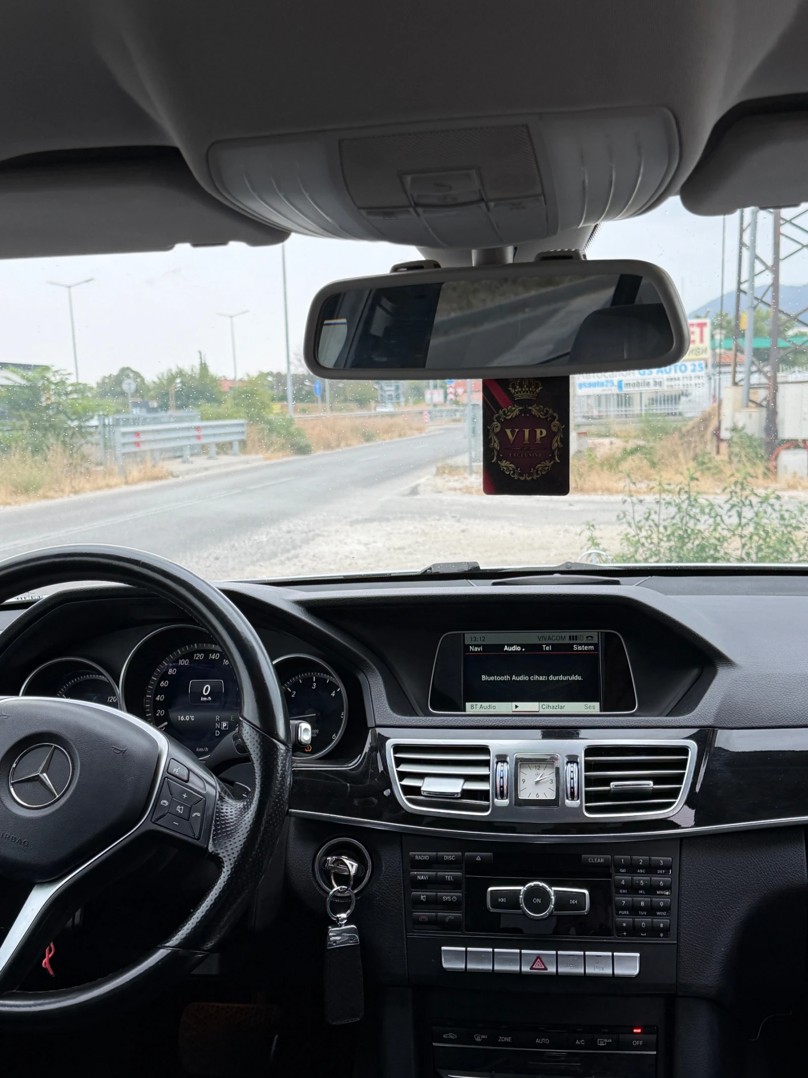 Mercedes-Benz E 220, снимка 7 - Автомобили и джипове - 56235132