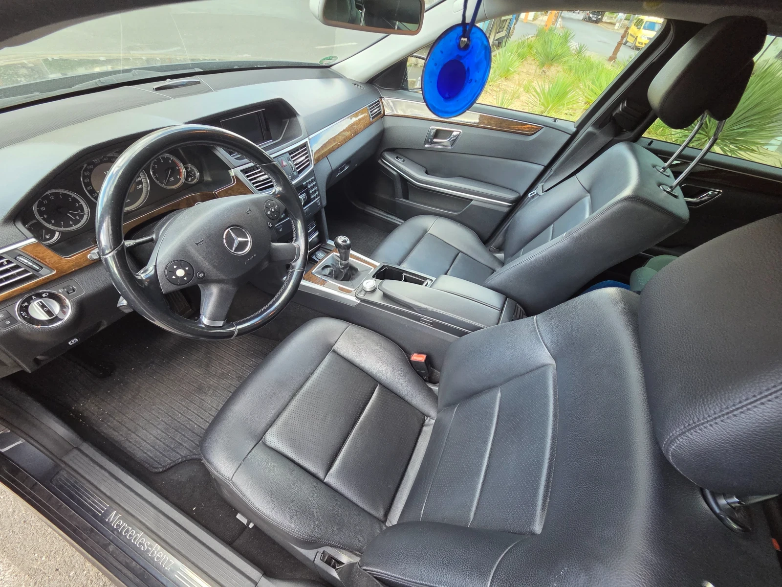 Mercedes-Benz E 250 Blueefficiency 2.2CDI , снимка 4 - Автомобили и джипове - 56250928