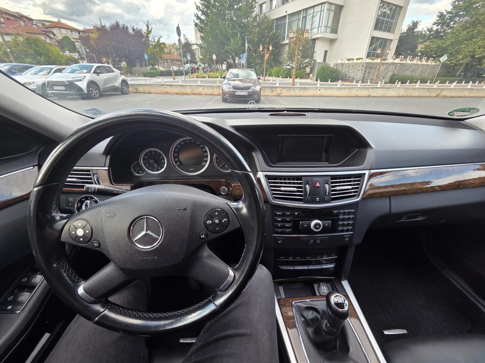 Mercedes-Benz E 250 Blueefficiency 2.2CDI , снимка 3 - Автомобили и джипове - 56250928
