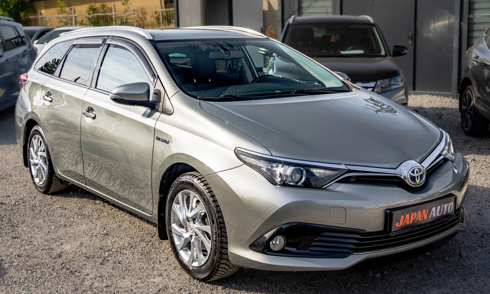 Toyota Auris 1.8 Hybrid ���! � ��������!  | Mobile.bg � ����������� 3