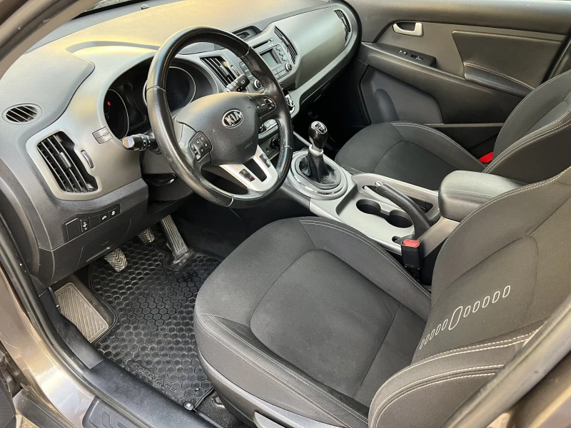 Kia Sportage, снимка 5 - Автомобили и джипове - 47464918